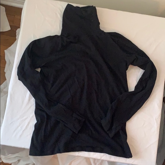 Everlane Cotton Turtleneck Tee - Picture 4 of 4